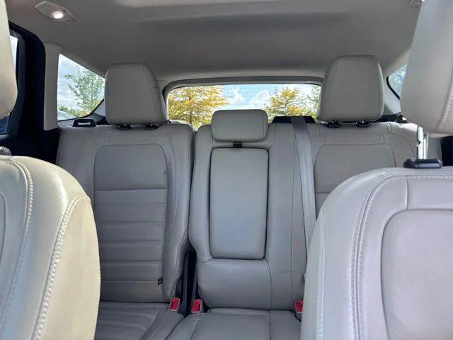 Used 2018 Red Ford SEL image 10