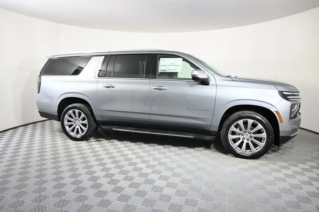 2026 Chevrolet Suburban Premier - Photo 8