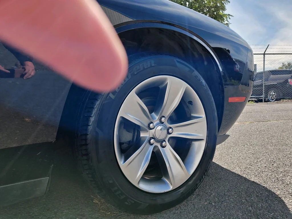 2016 Dodge Challenger SXT - Photo 10