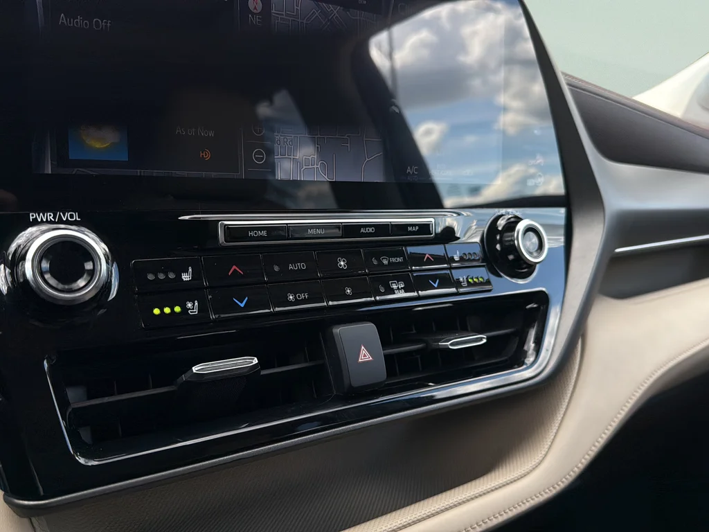 Used 2020 Amber Toyota Limited image 14