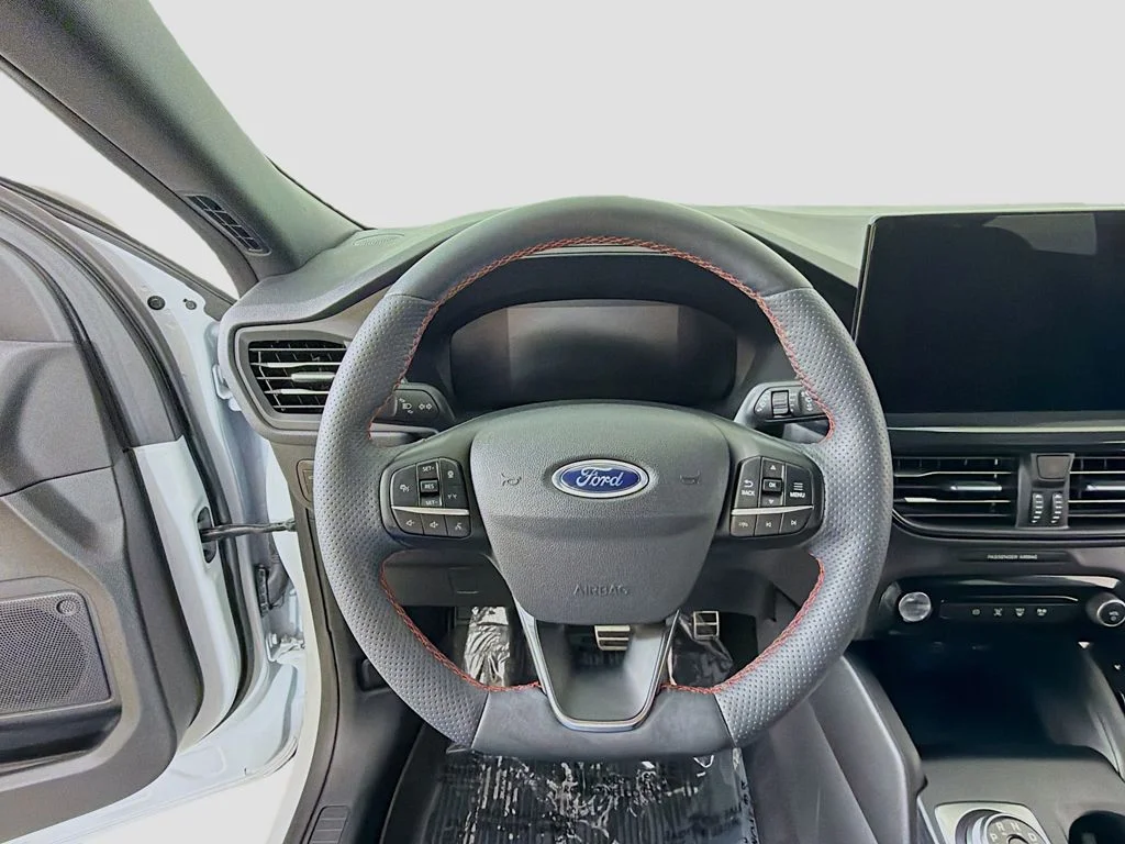 Certified Used 2023 Oxford White Ford ST-Line image 30