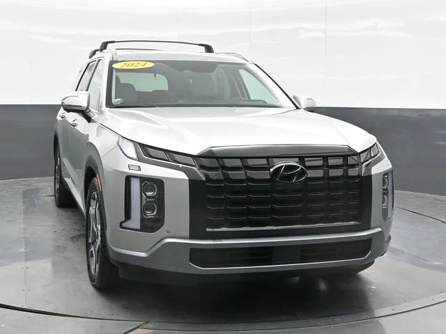Used 2024 Silver Hyundai SEL image 6