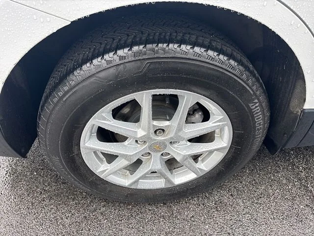 Used 2023 White Chevrolet LT image 15