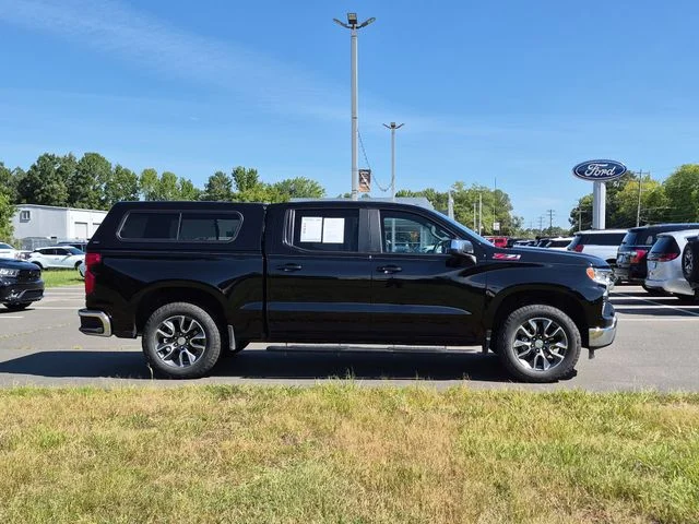 Used 2025 Black Chevrolet LT image 14