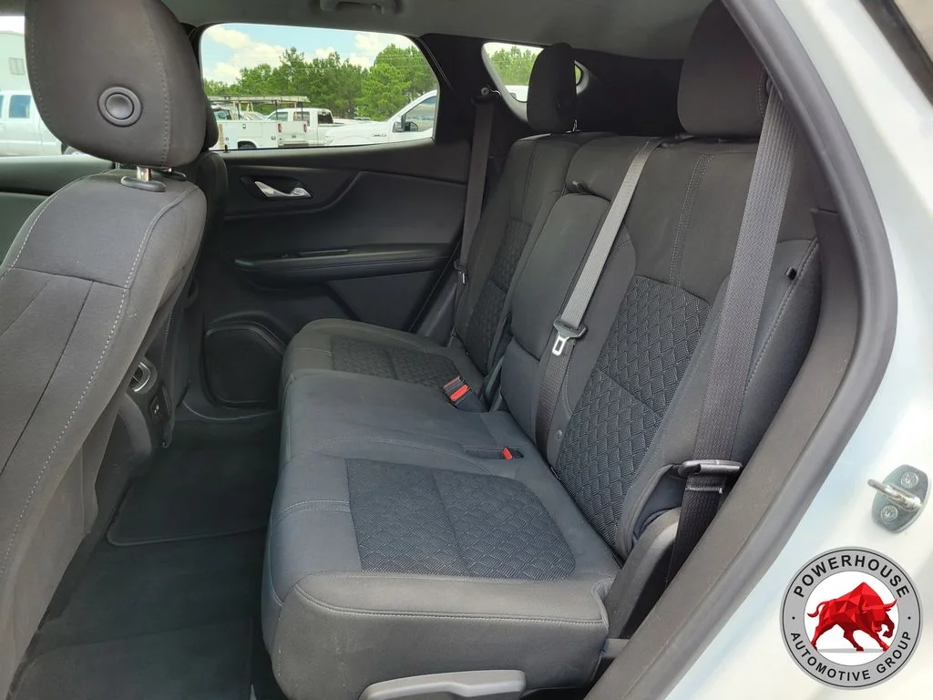 Used 2020 White Chevrolet LT image 15