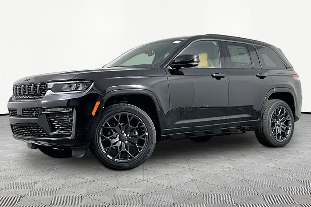 New 2026 Diamond Black Crystal Pearl-Coat Exterior Paint Jeep Summit image 1