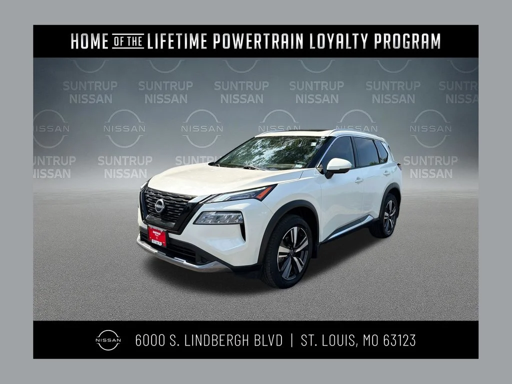 Used 2023 White Nissan SL image 1