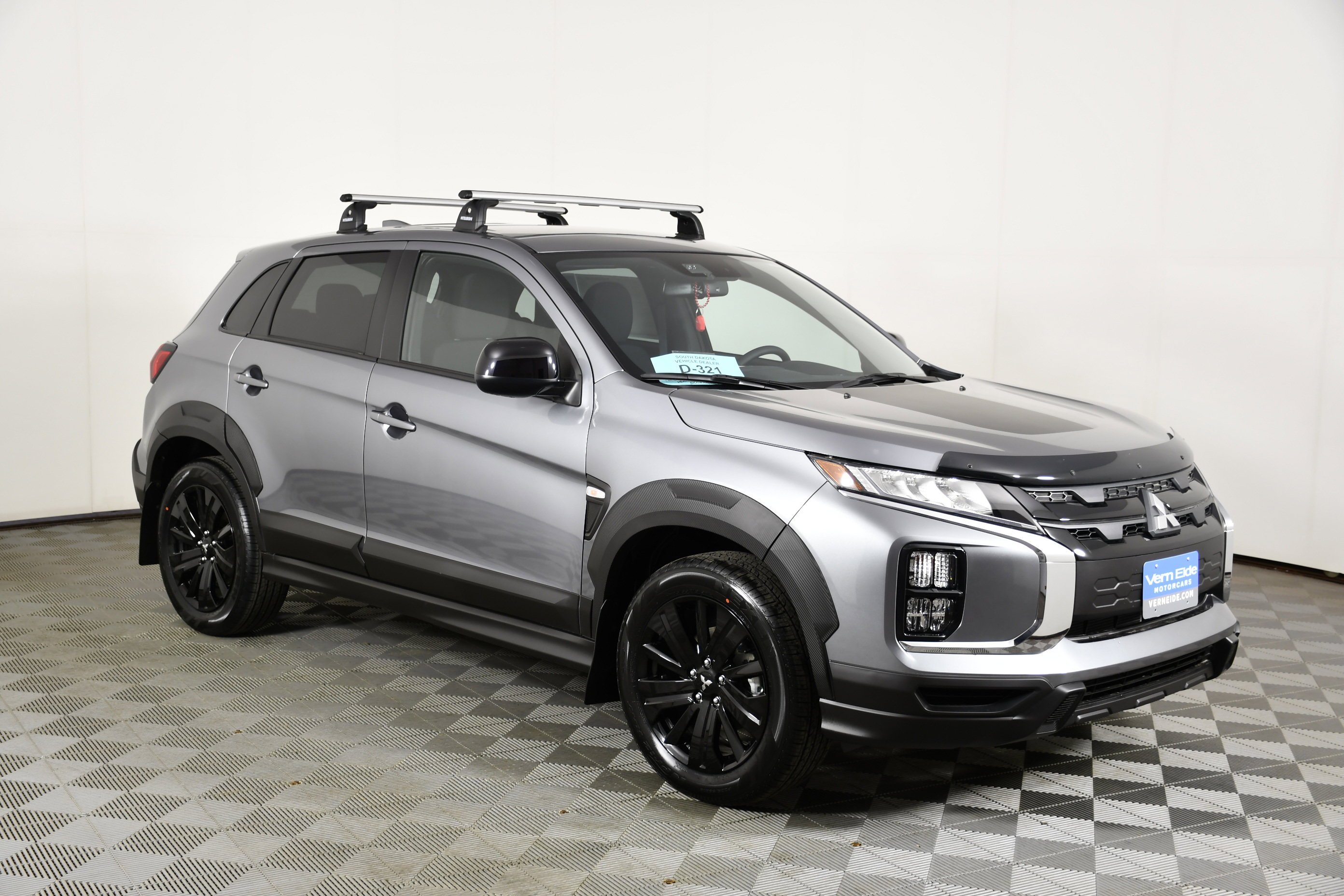 New 2026 Mercury Gray Metallic Mitsubishi Trail Edition image 4