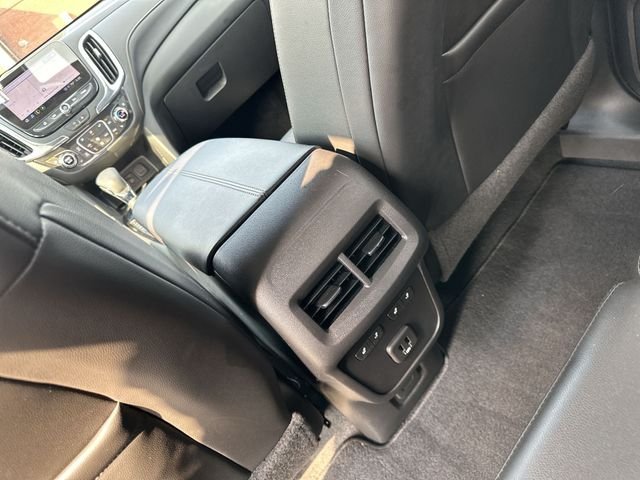 Used 2022 Beige Chevrolet Premier image 24