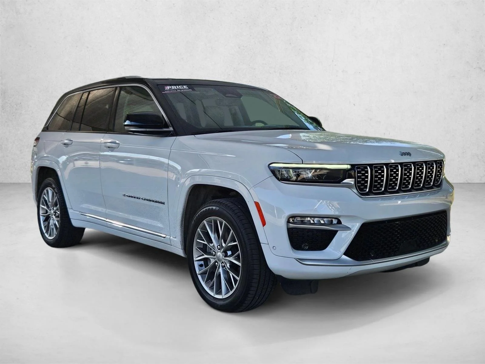 Used 2022 Bright White Clearcoat Jeep Summit image 3