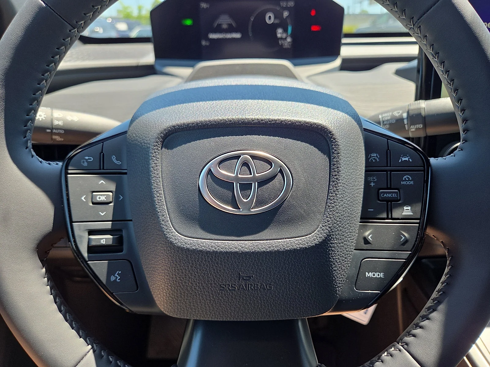 2026 Toyota C-HR SE - Photo 14