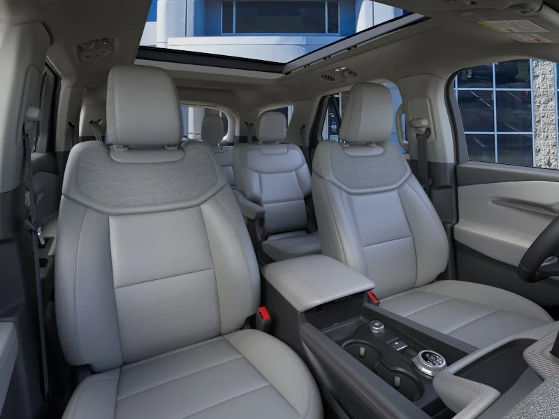 New 2026 Star White Metallic Tri-Coat Ford Active™ image 10