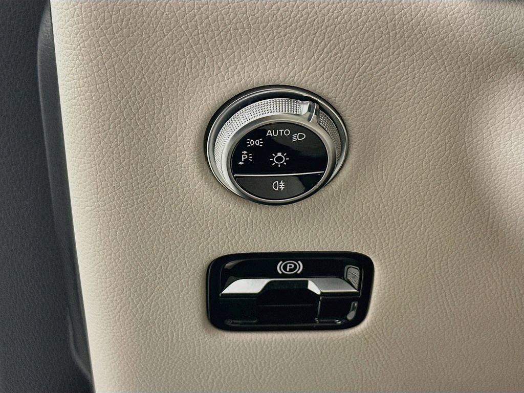 New 2026 Polar White Mercedes-Benz GLC 300 image 44