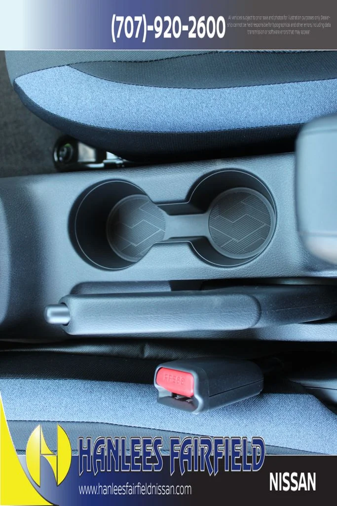 2025 Nissan Versa Sedan SV - Photo 17