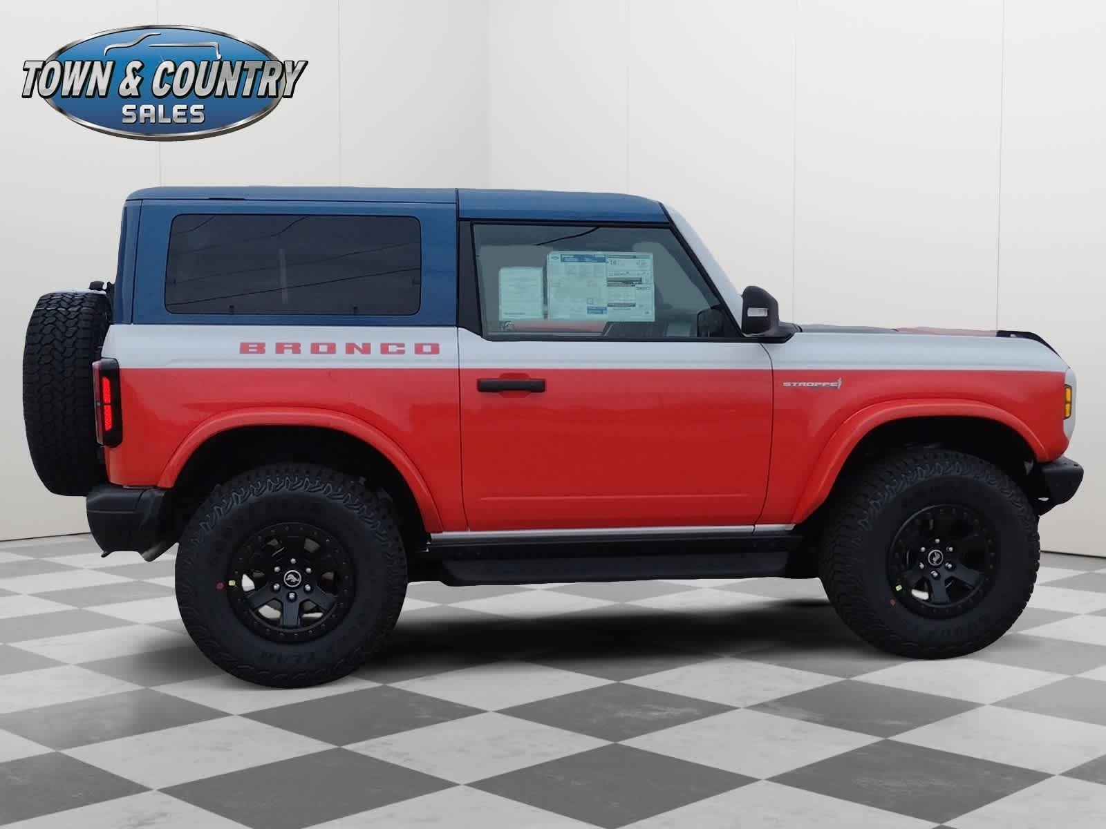 2025 Ford Bronco 2-Door Stroppe - Photo 8