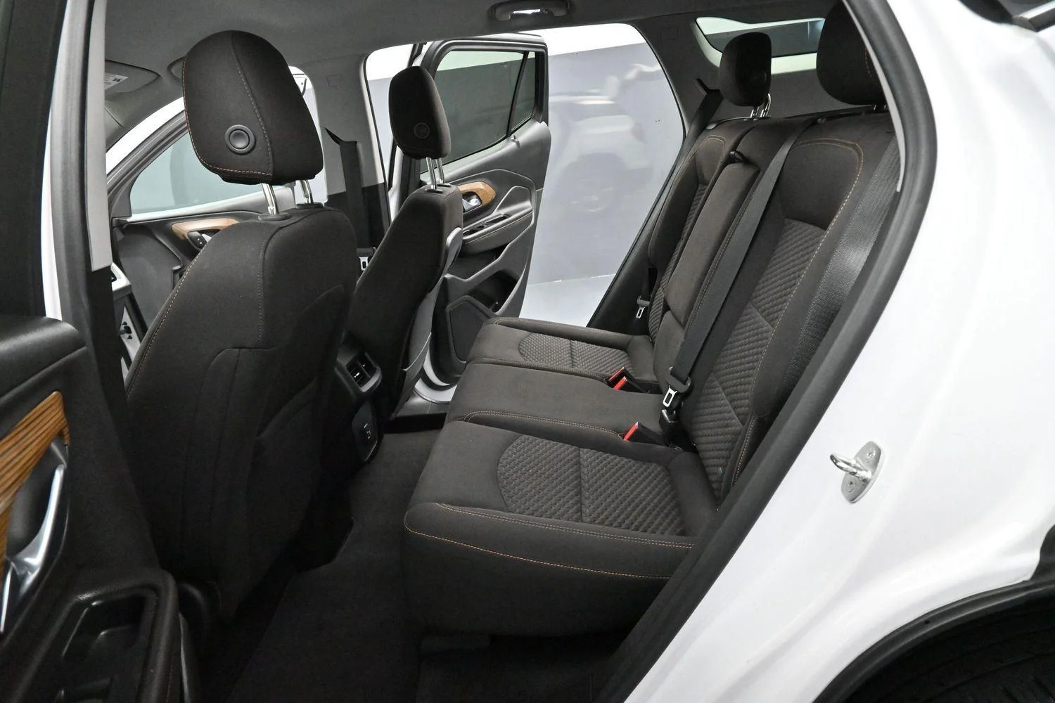 Used 2020 Summit White GMC SLE image 27