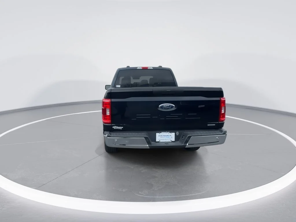 Used 2023 Blue Ford XLT image 7