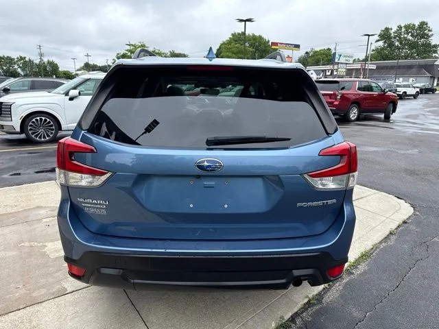 Certified Used 2021 Blue Subaru Premium image 16