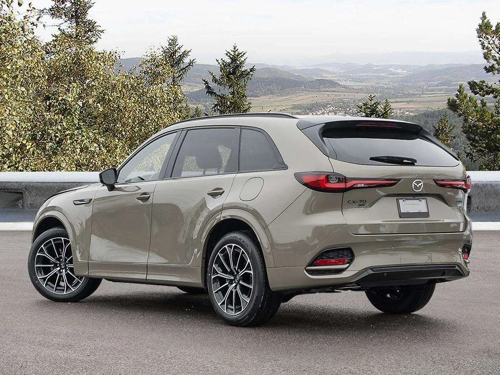 New 2026 Zircon Sand Metallic Mazda GT image 4