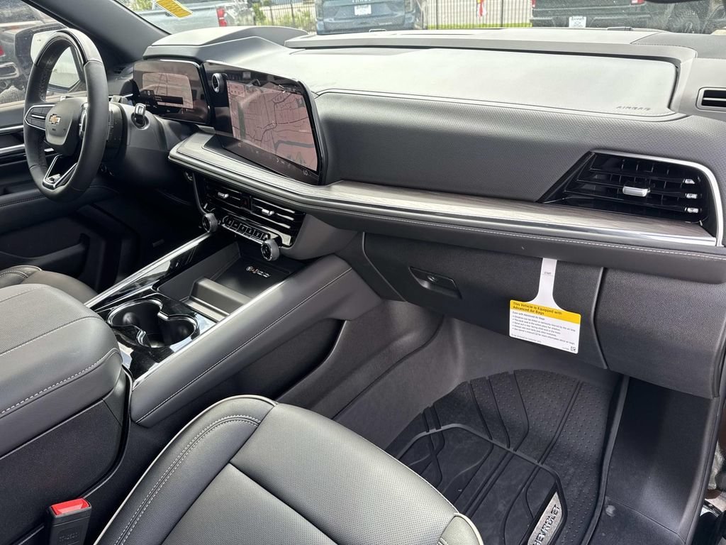 2026 Chevrolet Suburban Premier - Photo 14