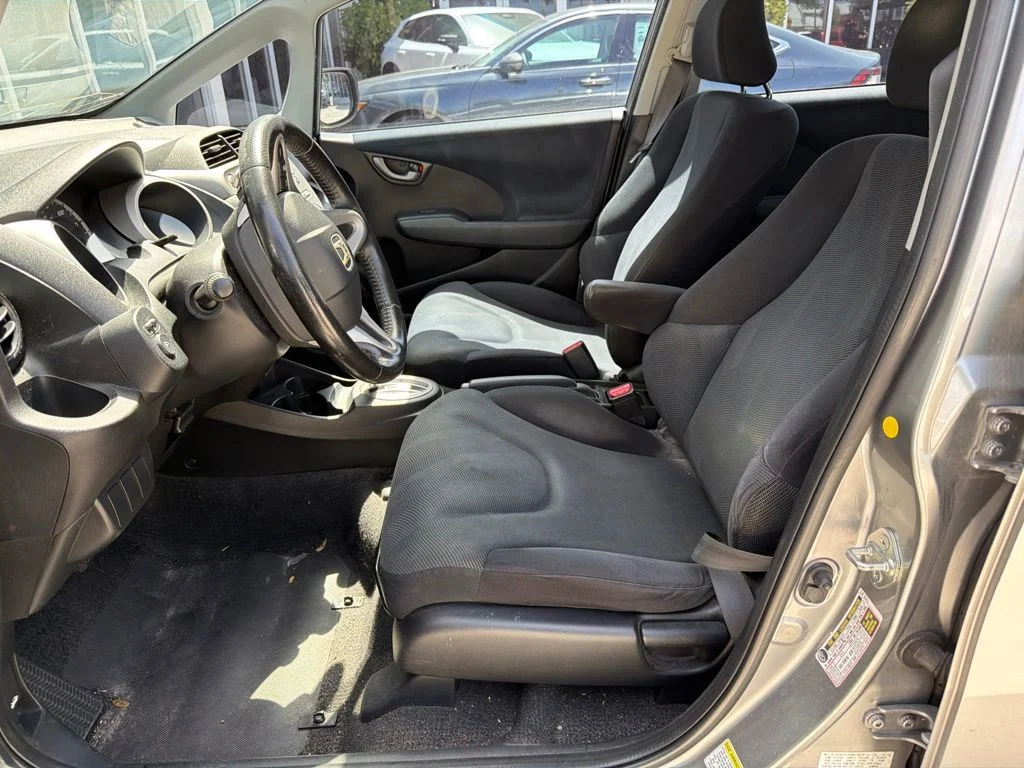 Used 2010 Storm Silver Metallic Honda Sport image 4