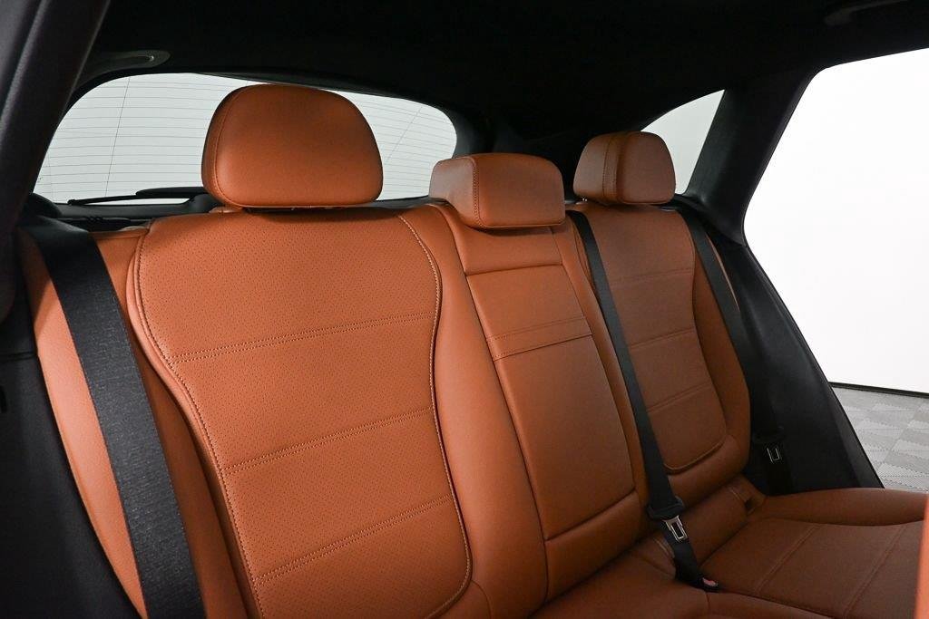 New 2027 Polar White Mercedes-Benz GLC 300 image 20