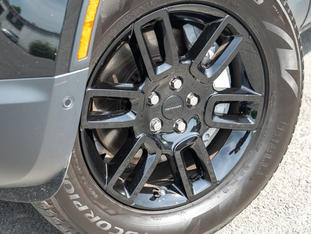 Certified Used 2026 Black Land Rover S image 9