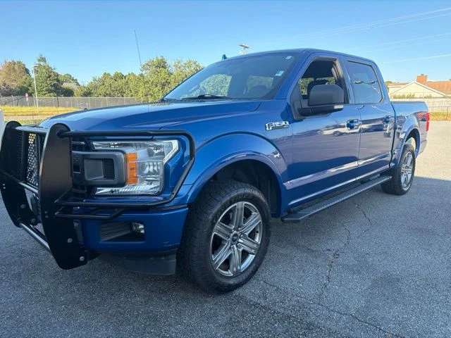 Used 2018 Lightning Blue Ford XLT image 7