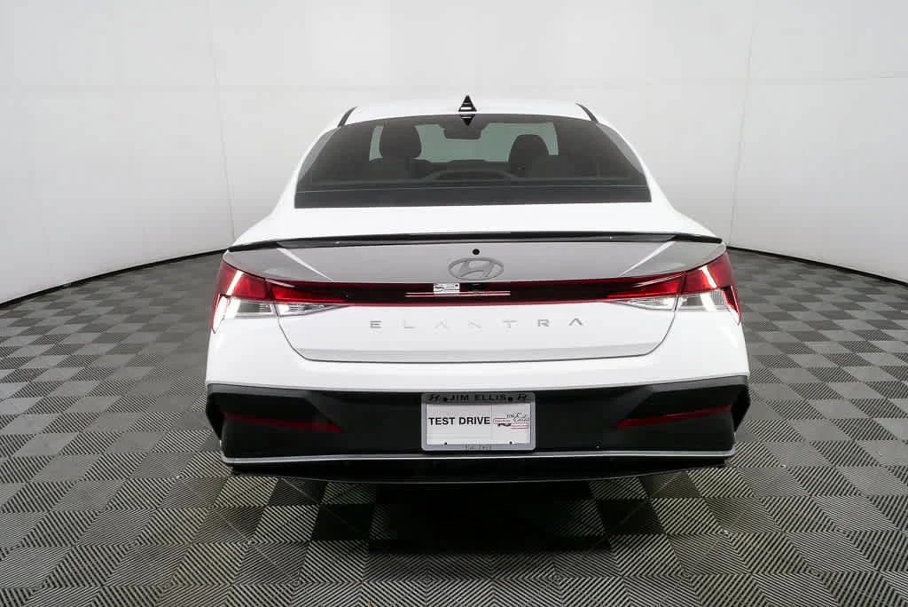 New 2026 Serenity White Hyundai SEL Sport image 7