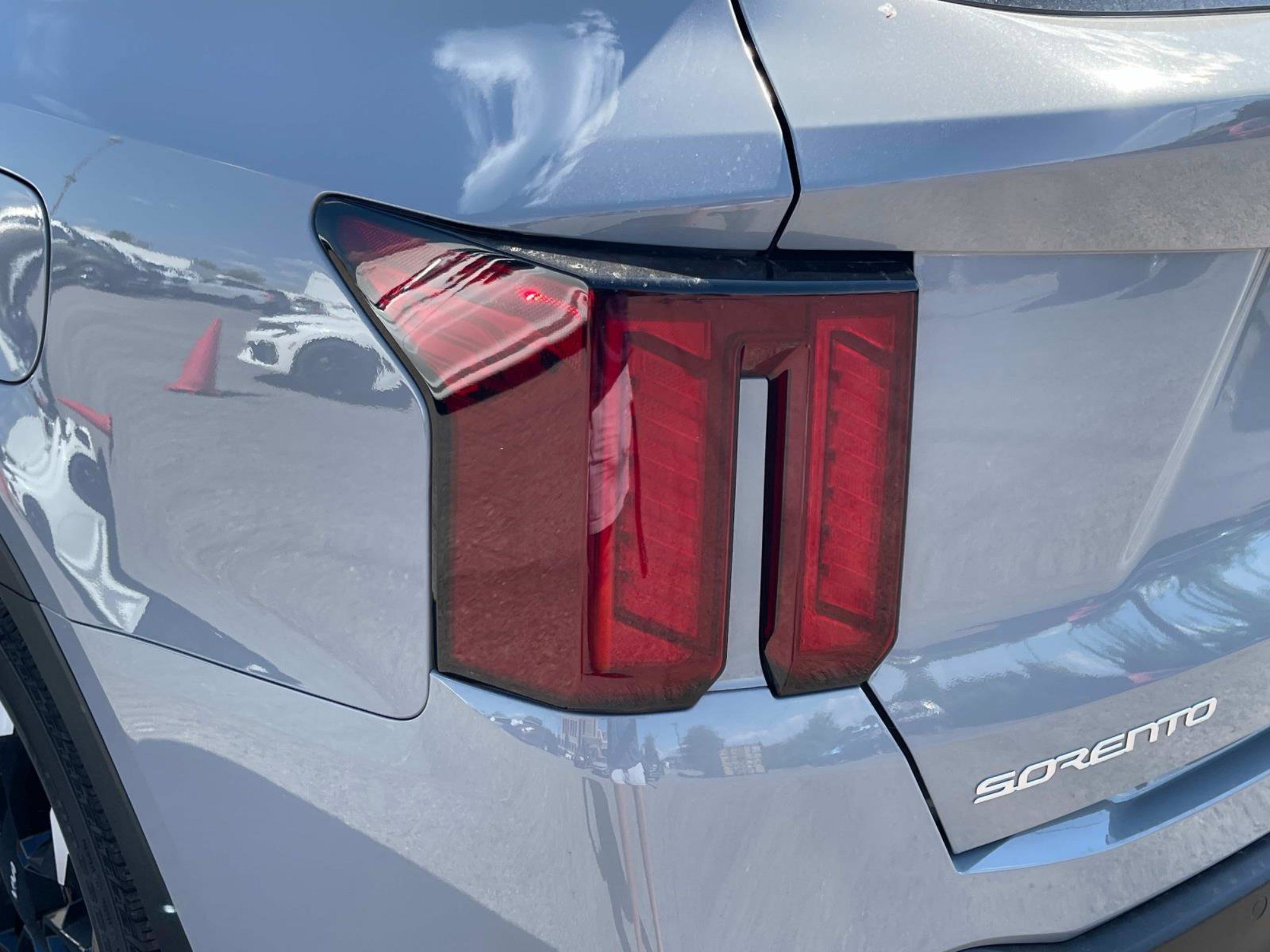 2026 Kia Sorento EX - Photo 11