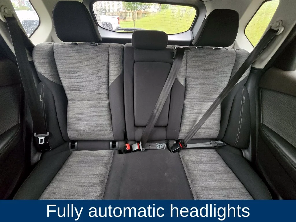 Used 2021 Gray Nissan S image 12