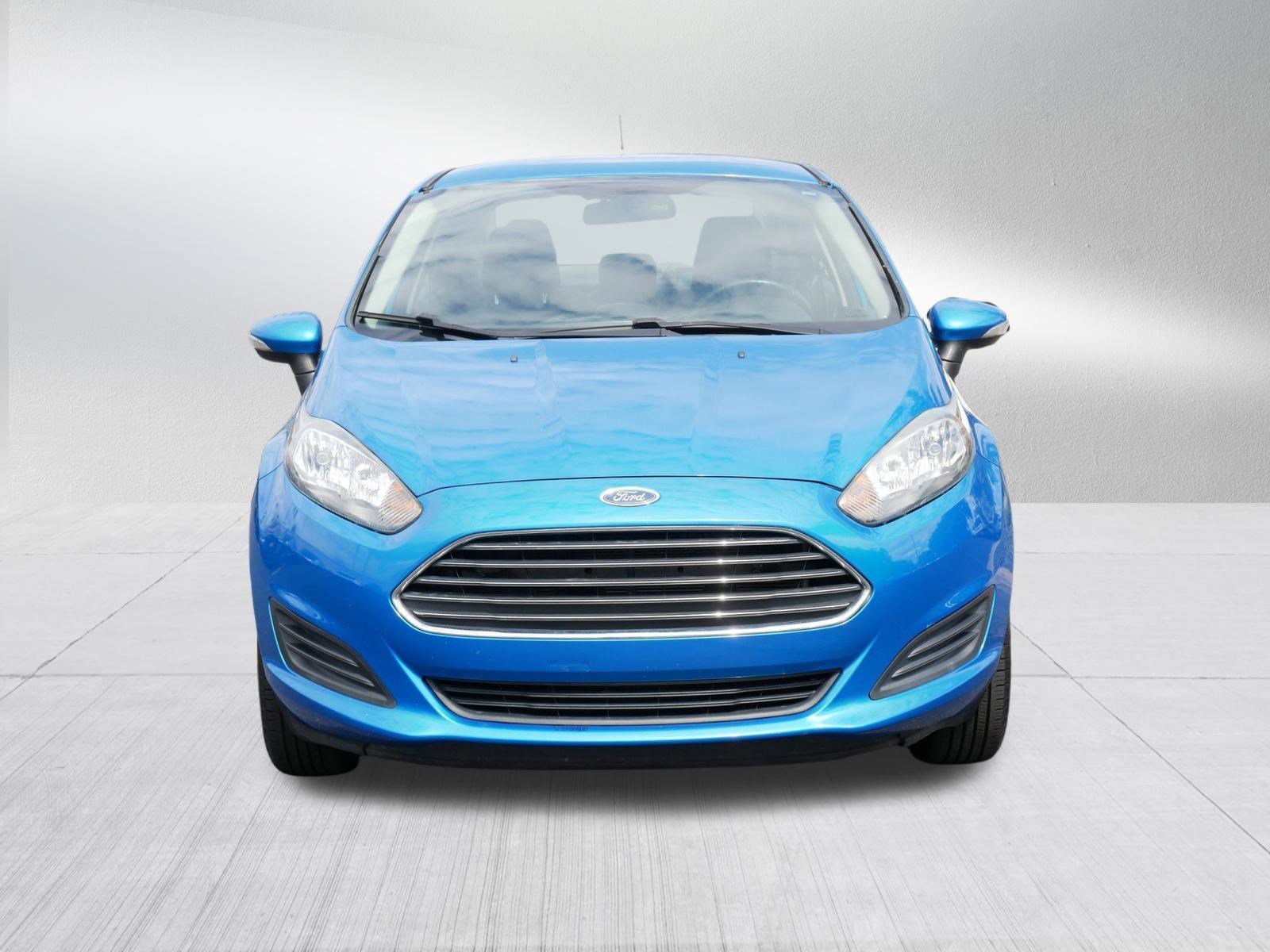 Used 2014 Ford Fiesta SE with VIN 3FADP4BJ0EM226897 for sale in Minneapolis, Minnesota