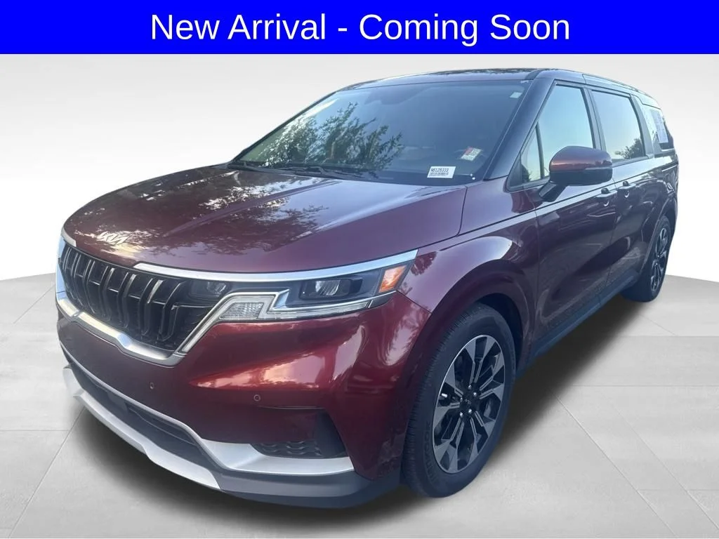 Used 2022 Red Kia EX image 2