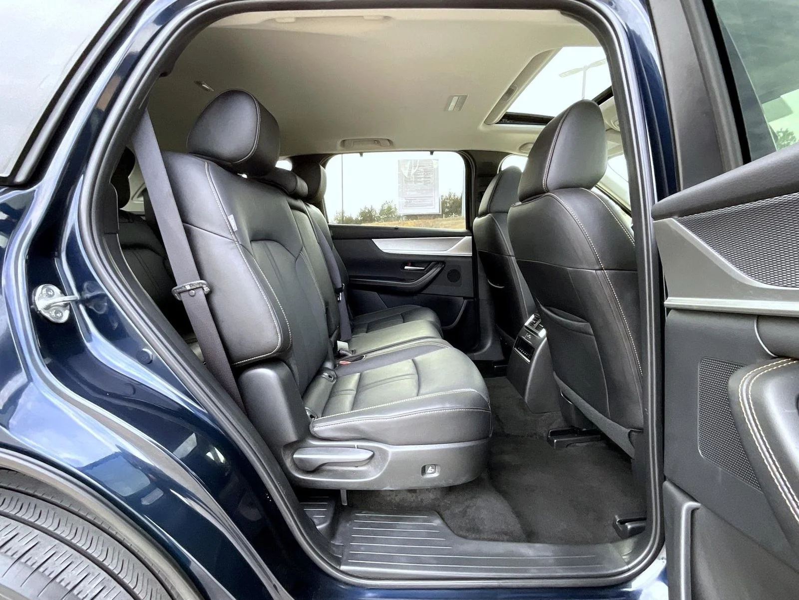 2025 Mazda CX-90 Preferred Package - Photo 18