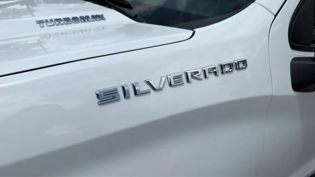 Used 2026 Summit White Chevrolet LT image 38
