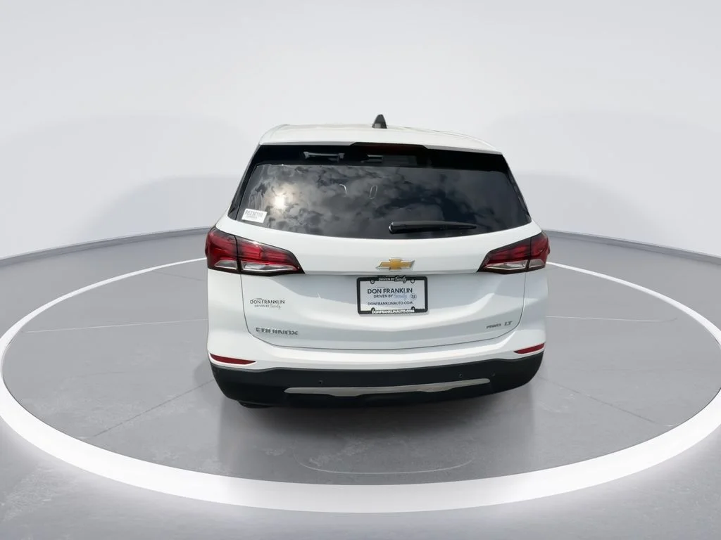 Used 2024 White Chevrolet LT image 7