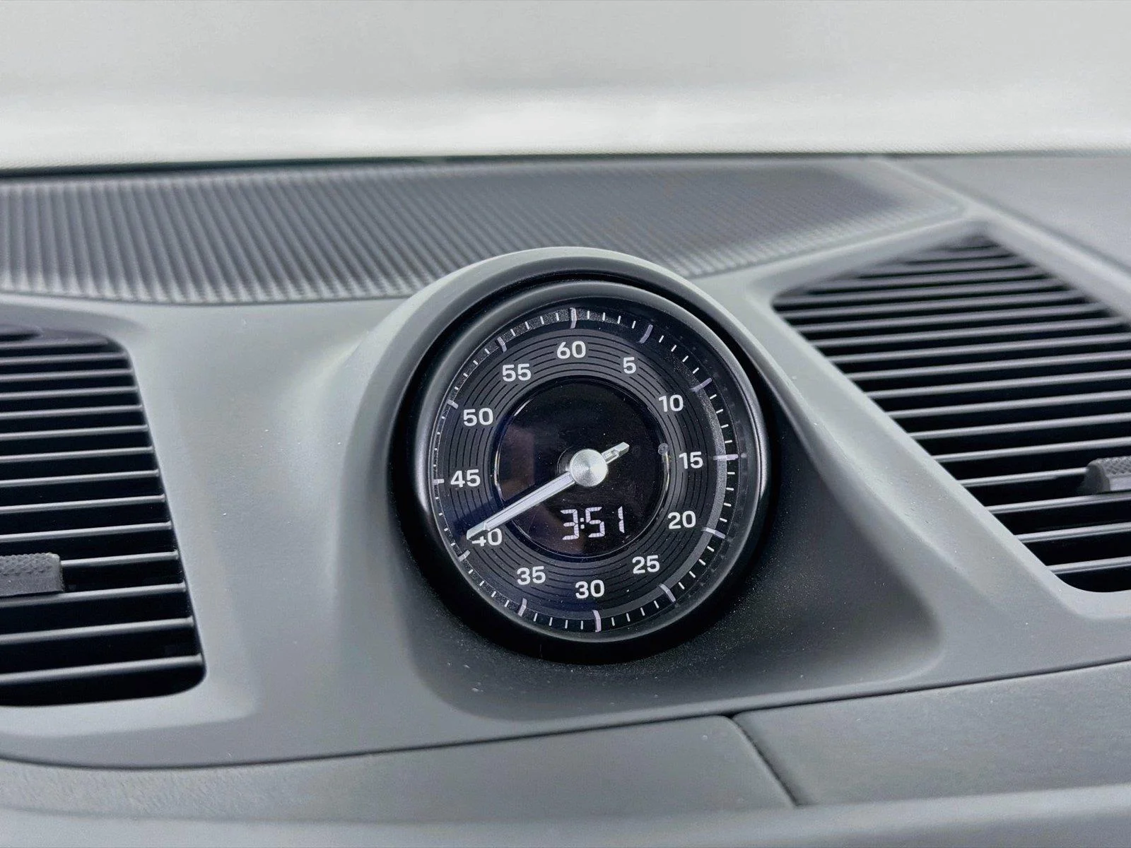 Used 2024 Arctic Grey Porsche S image 18