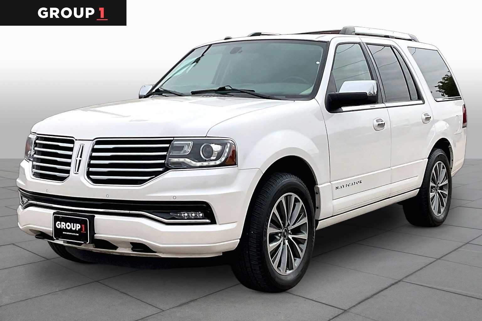 2017 Lincoln Navigator Select 4WD's photo