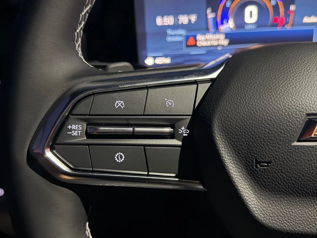 New 2027 Mosaic Black Metallic Chevrolet LT image 15