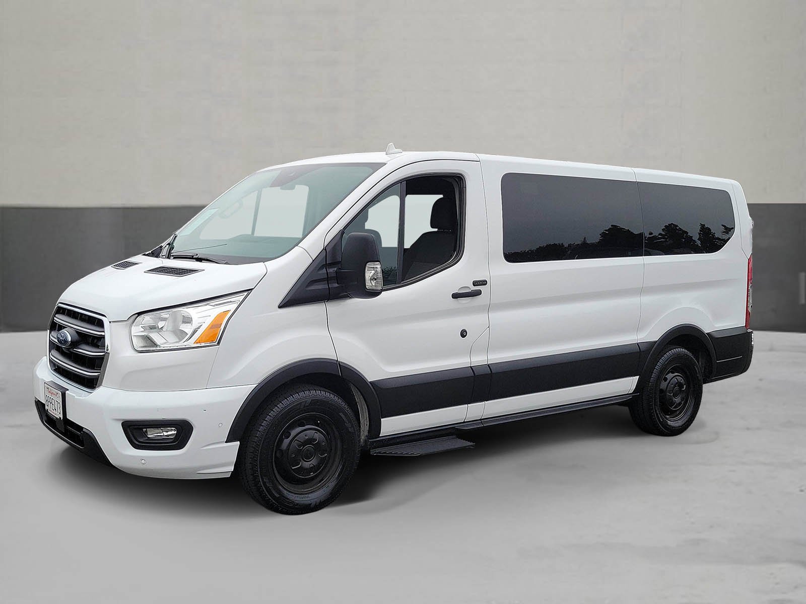2020 Ford Transit 150 XLT Low Roof Sliding Pass. 130's photo