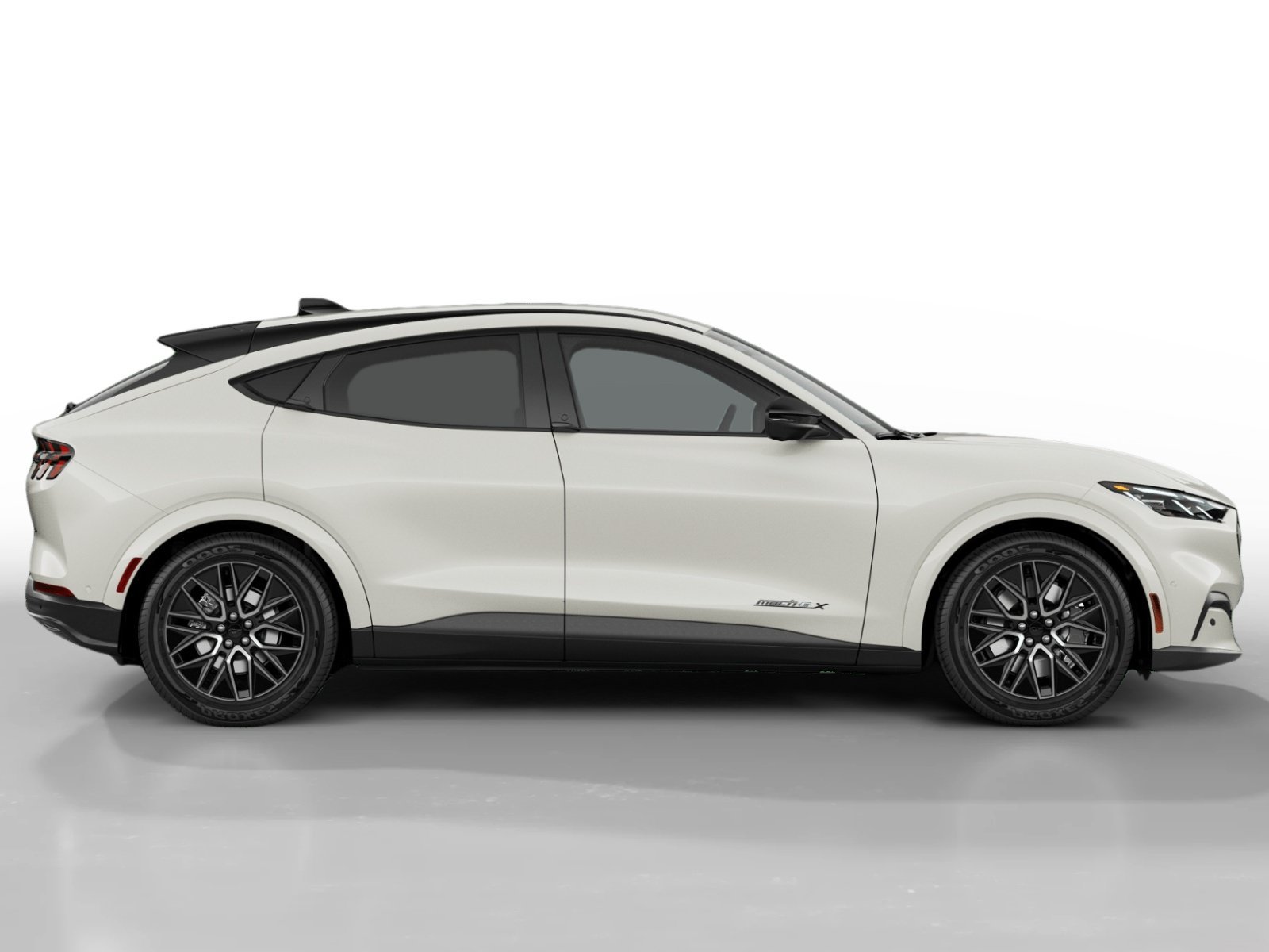 New 2026 Star White Metallic Tri-coat Ford Premium image 5