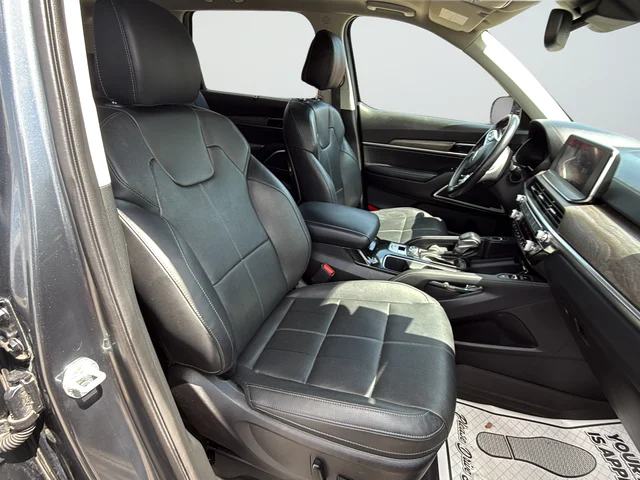 Used 2021 Gray Kia SX image 26