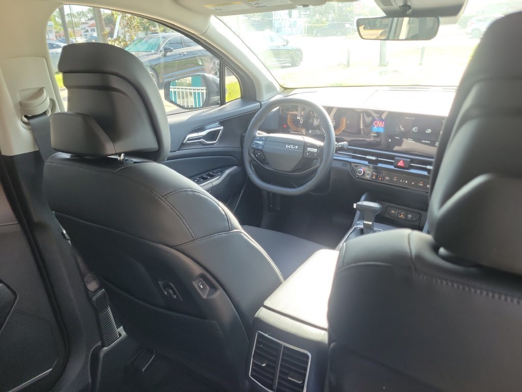 New 2026 Gravity Gray Kia EX image 13