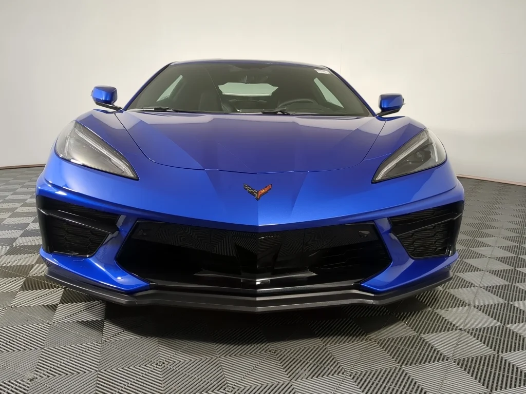 Used 2023 Elkhart Lake Blue Metallic Chevrolet 2LT image 4