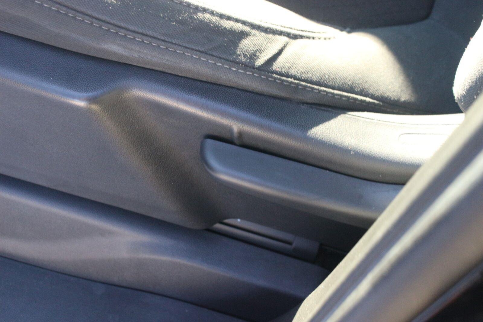 Used 2020 ONYX BLACK GMC Elevation image 17