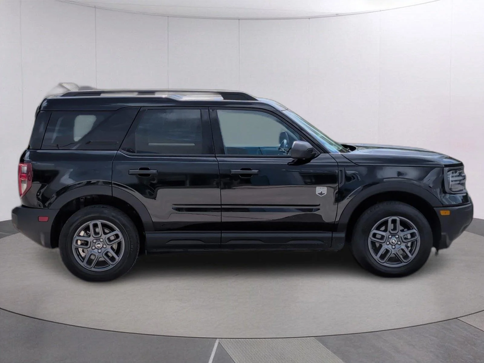 Used 2025 Shadow Black Ford Big Bend image 7