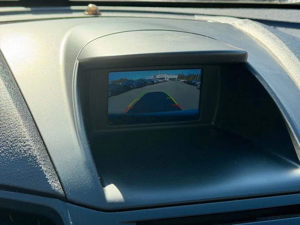Used 2018 Silver Ford SE image 27