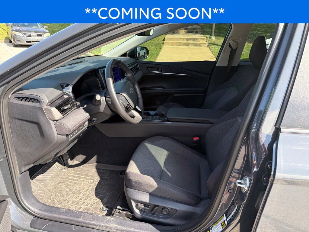 Used 2025  Toyota LE image 12