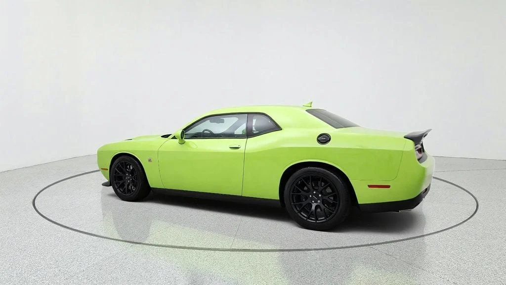 Used 2019 Sublime Pearlcoat Dodge R/T Scat Pack RWD w/ Dynamics Pkg & TorqueFlite 8-Speed image 7
