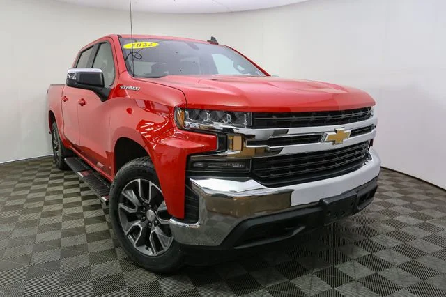 Used 2022 Red Chevrolet LT image 3